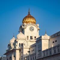 ver de detalles de arquitectura dentro dorado templo - harmandir sahib en amritsar, Punjab, India, famoso indio sij punto de referencia, dorado templo, el principal santuario de sijs en amritsar, India foto