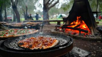 ai generado un pulcro webber parrilla chisporrotea con el aroma de Pizza siendo expertamente cocido en un pintoresco parque configuración, evocando el ambiente de al aire libre culinario deleite y camaradería. foto