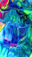 verticale liquide Couleur peindre motifs texture Haut voir. multicolore liquide peindre surface. video