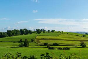 paisaje foto de el colinas y claro cielo en Yorkshire valles