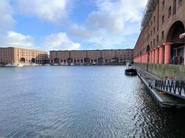 Liverpool en el Reino Unido en 11 febrero 2024. un ver de el Albert muelle foto