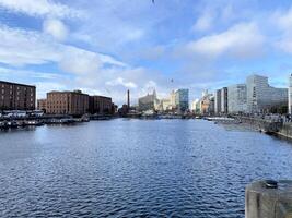 Liverpool en el Reino Unido en 11 febrero 2024. un ver de el Albert muelle foto