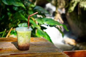 iced green tea matcha with chocolate photo