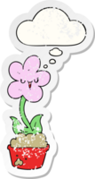 niedliche Cartoon-Blume und Gedankenblase als beunruhigter, abgenutzter Aufkleber png