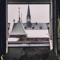 antiguo abandonado monasterio algun lado en Limburgo, el Países Bajos. enero 13 2024. foto