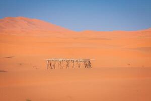 dunas de arena en el desierto del sahara, merzouga, marruecos foto