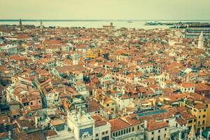 Venecia paisaje urbano - ver desde campanario di san marco. la unesco mundo patrimonio sitio. foto