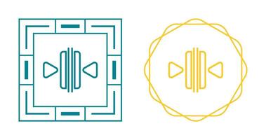 Reflect Vector Icon