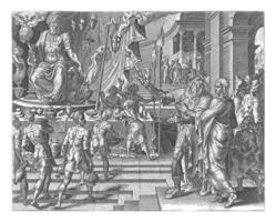 King Cyrus shows Daniel the statue of the god Bel, Philips Galle, after Maarten van Heemskerck, 1601 - 1633 photo