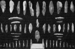 multa pedernal cuchillos desde lugares de descubrimiento de el posterior diluvial período en del Norte Francia, Clásico grabado. foto