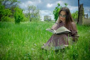 woman in the park, young woman in the garden photo