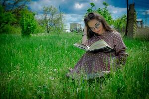 woman in the park, young woman in the garden photo