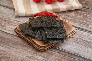 Korean cuisine - Nori seaweed chips photo