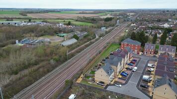 arseley ville de Angleterre Royaume-Uni. le métrage a été capturé pendant nuageux et pluvieux journée de fév 28, 2024 video