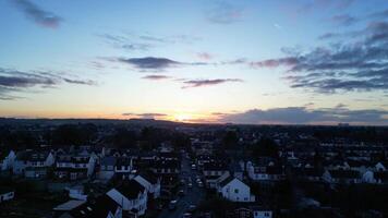 aéreo cenas do iluminado norte luton Cidade do Inglaterra Reino Unido durante noite. nov 3º, 2023 video