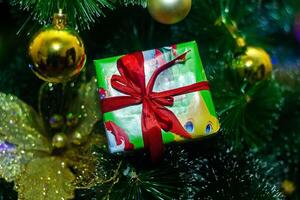 christmas tree with gift boxes, christmas tree and gifts, christmas tree and decorations photo