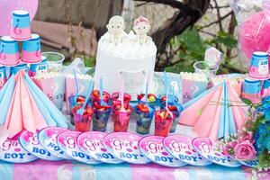 boy or girl party table, colorful party table photo