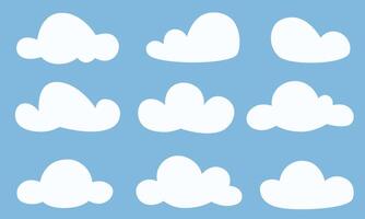 conjunto de plano dibujos animados nubes mano dibujado blanco nubes en un blanco antecedentes. nublado clima símbolo. vector ilustración, clipart.