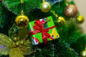 christmas tree with gift boxes, christmas tree and gifts, christmas tree and decorations photo