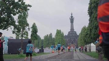 Denpasar, Indonésia, marcha 3, 2024 - Pokémon Diversão corre bali em Pikachu Indonésia viagem evento video