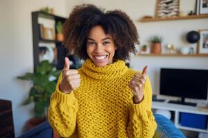 ai generado mujer en amarillo señalando a un computadora pantalla foto