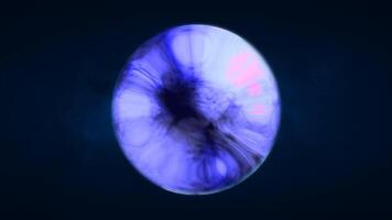 blu traslucido bicchiere energia futuristico Magia il giro palla liquido plasma sfera. astratto sfondo. video nel alto qualità 4k, movimento design