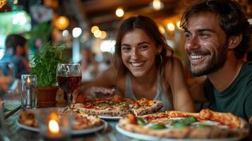 ai generado Pareja sentado a mesa con Pizza foto