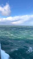 atlantisch Meer Aussicht auf ein Kreuzfahrt. video