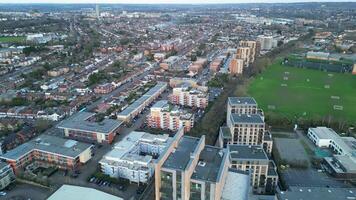 hoch Winkel Aufnahmen von die meisten schön zentral Watford Stadt von England Vereinigtes Königreich. März 3., 2024 video