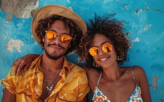 ai generado joven Pareja posando cerca un azul pared foto