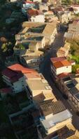 el ciudad de siderno a el Oceano en calabria video