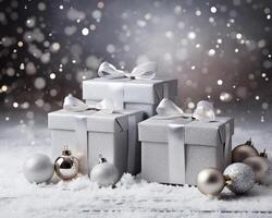 ai generado Navidad plata y oro pelotas y plata regalo cajas en nieve foto