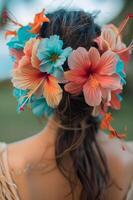 ai generado mujer adornado con verde azulado y coral tropical flores foto