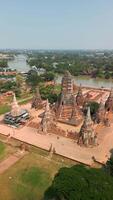 historisk stad av ayutthaya, thailand antenn video