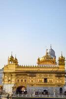 hermosa ver de dorado templo - harmandir sahib en amritsar, Punjab, India, famoso indio sij punto de referencia, dorado templo, el principal santuario de sijs en amritsar, India foto