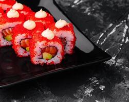 macro Disparo de California maki Sushi rollos con arroz foto