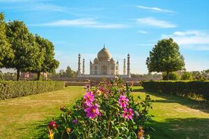 unesco heritage world site Taj Mahal in Agra, Uttar Pradesh, India photo