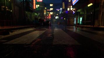lluvioso noche iluminado por neón luces en asiático ciudad video