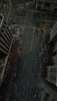 vista aérea dos telhados do edifício do centro de Nova York video