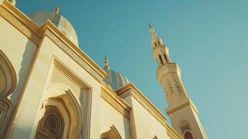 ai generado maravilloso mezquita con intrincado arquitectura en contra claro azul cielo foto