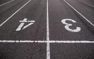 números en un atletismo pista foto