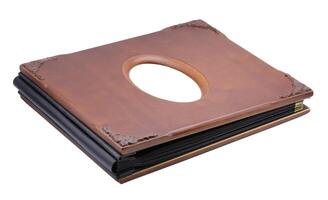 marrón foto libro con madera cubrir aislado en blanco antecedentes.
