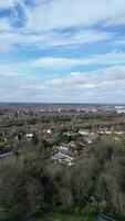 hoch Winkel Vertikale und Porträt Stil Aufnahmen von zentral Hutfeld Stadt von Hertfordshire England, vereinigt Königreich, März 9., 2024 video