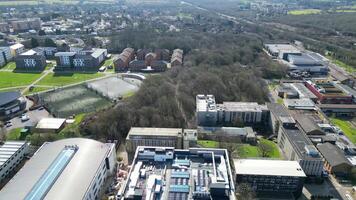 antenne beeldmateriaal van centraal hatfield stad hertfordshire van Engeland, Verenigde koninkrijk. maart 9e, 2024 video
