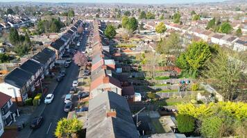 hoch Winkel Aussicht von Wohn Häuser beim Luton Stadt von England Vereinigtes Königreich. März 8., 2024 video