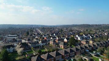 hoch Winkel Aussicht von Wohn Häuser beim Luton Stadt von England Vereinigtes Königreich. März 8., 2024 video