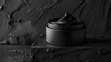 ai generado cosmético crema en un tarro con negro líquido en un negro fondo, Bosquejo foto