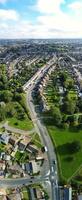 aéreo panorámico ver de este lutón ciudad de Inglaterra Reino Unido. agosto 17, 2023 foto