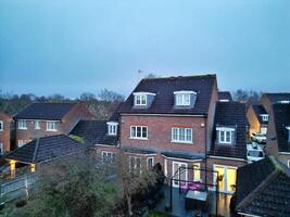 alto ángulo noche imágenes de iluminado central welwyn jardín ciudad de Inglaterra, unido Reino, marzo 1º, 2024 foto