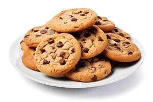 ai generado chocolate chip galletas en un plato aislado en blanco antecedentes con recorte camino foto